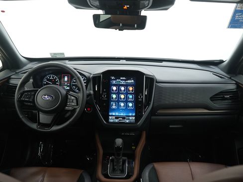Used 2025 Subaru Forester Touring image 13