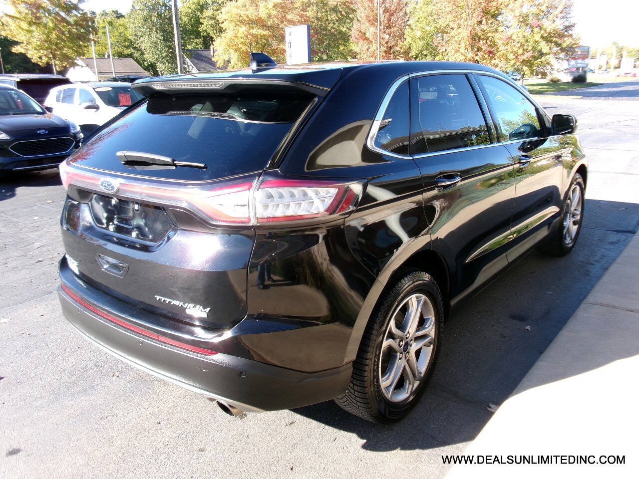 Used 2016 Ford Edge Titanium AWD/4WD image 3