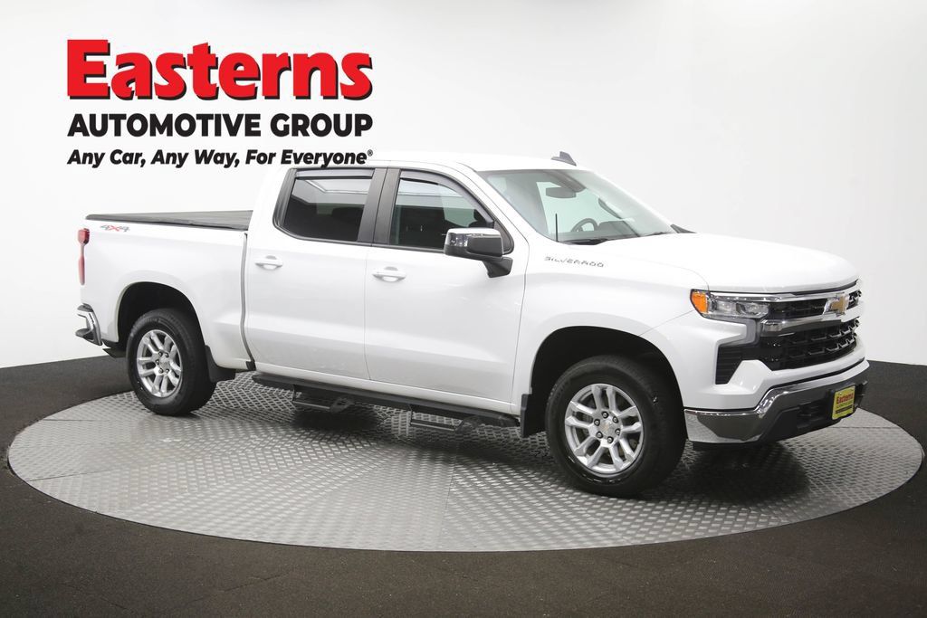 Used 2023 Chevrolet Silverado 1500 LT AWD/4WD image 51