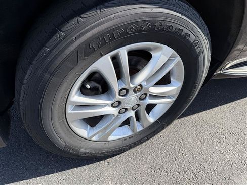 Used 2018 Buick Enclave Essence w/ LPO, Hit The Road Package AWD/4WD image 18
