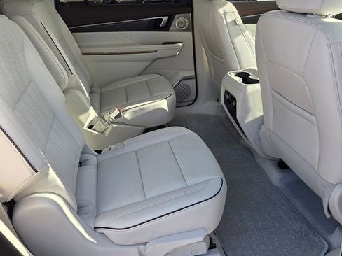 Used 2026 Buick Enclave Avenir w/ Super Cruise Package AWD/4WD image 29