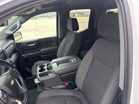 Used 2021 Chevrolet Silverado 1500 LT image 24