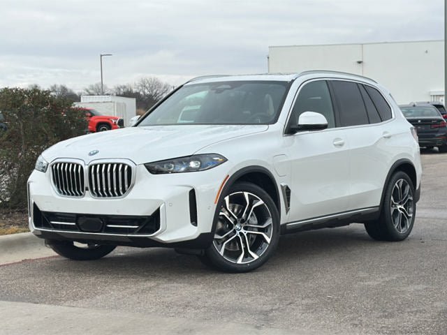 New 2026 BMW X5 xDrive50e AWD/4WD image 32