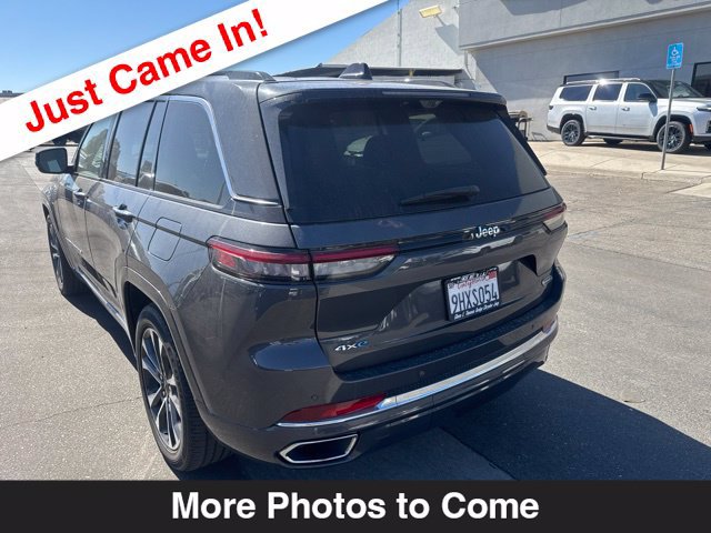 Used 2023 Jeep Grand Cherokee Overland w/ Luxury Tech Group IV AWD/4WD image 3