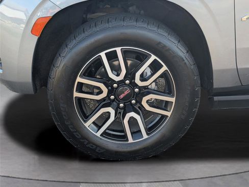 Used 2023 GMC Yukon AT4 w/ Technology Package image 39