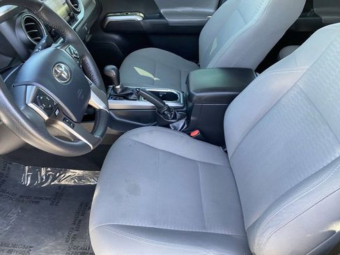 Certified 2018 Toyota Tacoma SR5 RWD image 22