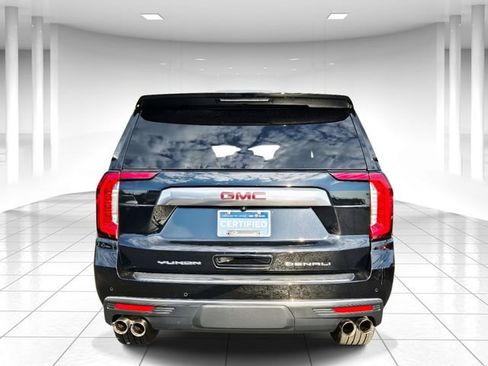 Used 2022 GMC Yukon XL Denali image 4