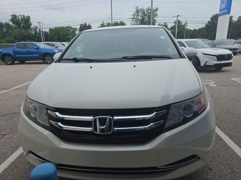 Used 2017 Honda Odyssey SE image 7