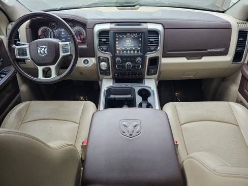 Used 2017 RAM 1500 Laramie w/ Convenience Group AWD/4WD image 18