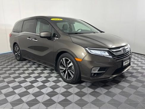 Used 2019 Honda Odyssey Elite image 4