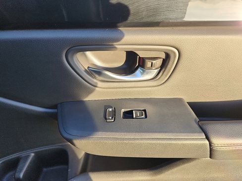 Used 2023 Honda Pilot Touring image 37