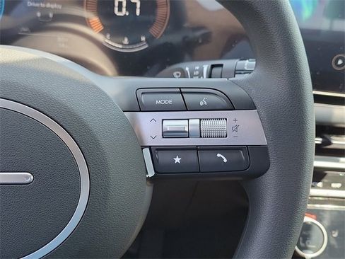 New 2025 Hyundai Santa Cruz SEL image 5