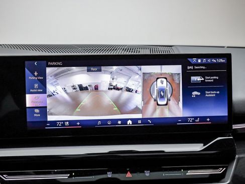 Certified 2025 BMW 530i w/ Premium Package image 26