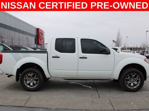 Certified 2021 Nissan Frontier SV image 6