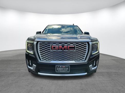 Used 2024 GMC Yukon XL Denali w/ Max Trailering Package AWD/4WD image 2