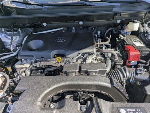 Used 2021 Toyota RAV4 Limited image 22