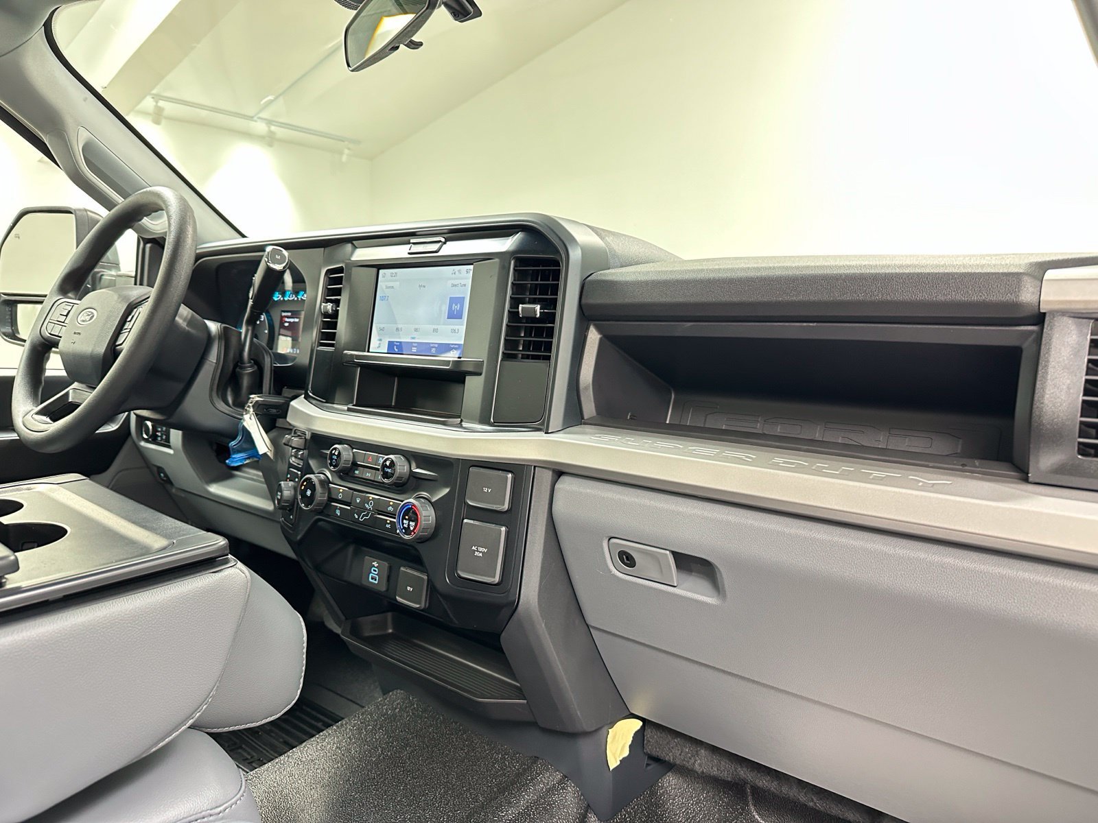 New 2025 Ford F350 XL AWD/4WD image 18