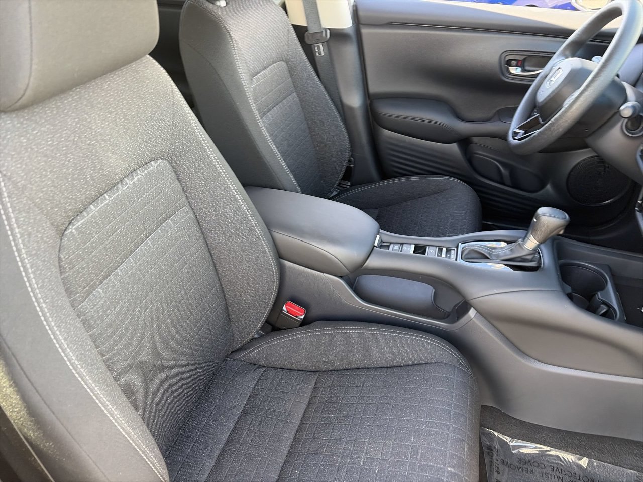 Used 2026 Honda HR-V LX image 9
