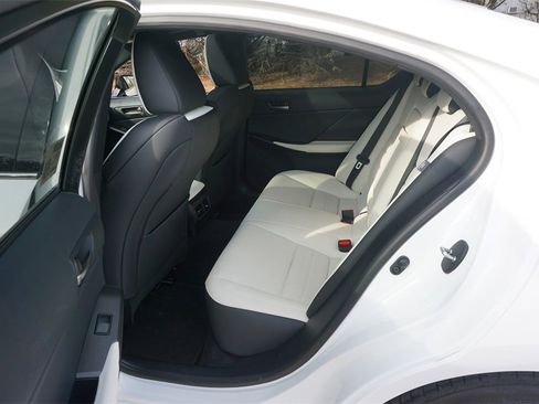 Used 2024 Lexus IS 300 F Sport image 18