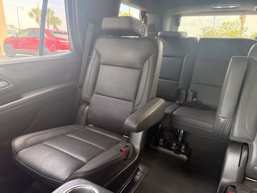 Used 2021 Chevrolet Tahoe High Country w/ Premium Package AWD/4WD image 13