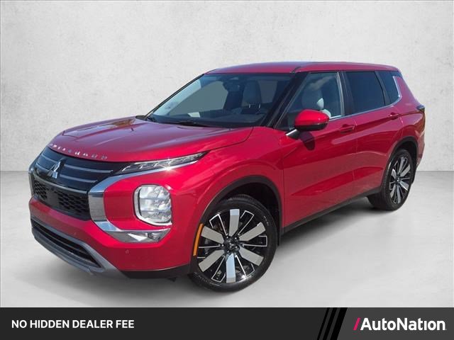 Used 2025 Mitsubishi Outlander SE FWD image 1