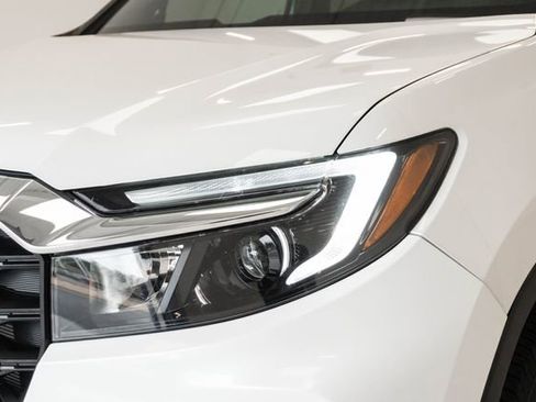 Used 2023 Honda Passport EX-L image 8