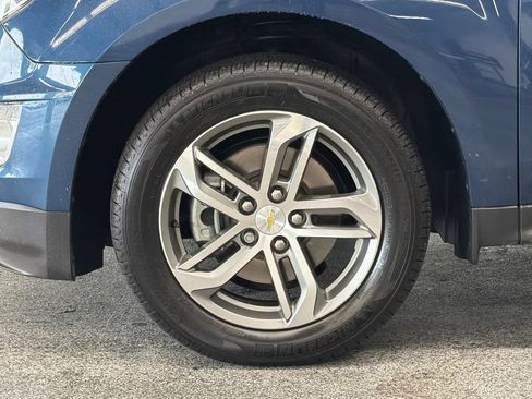 Used 2017 Chevrolet Equinox Premier w/ Enhanced Convenience Package AWD/4WD image 23