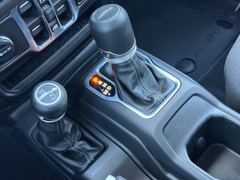 New 2026 Jeep Gladiator Sport AWD/4WD image 20