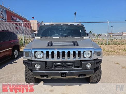 Used 2005 HUMMER H2 SUT w/ Chrome Appearance Package AWD/4WD image 2
