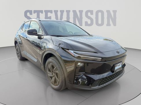 New 2026 Toyota C-HR AWD/4WD image 7