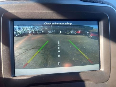 Used 2020 Jeep Renegade Trailhawk w/ Cold Weather Group AWD/4WD image 23
