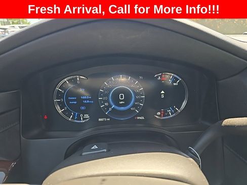 Used 2019 Cadillac Escalade Luxury AWD/4WD image 3