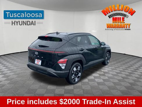 Used 2025 Hyundai Kona SEL FWD image 8