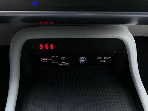 Used 2025 Hyundai Kona SEL image 26