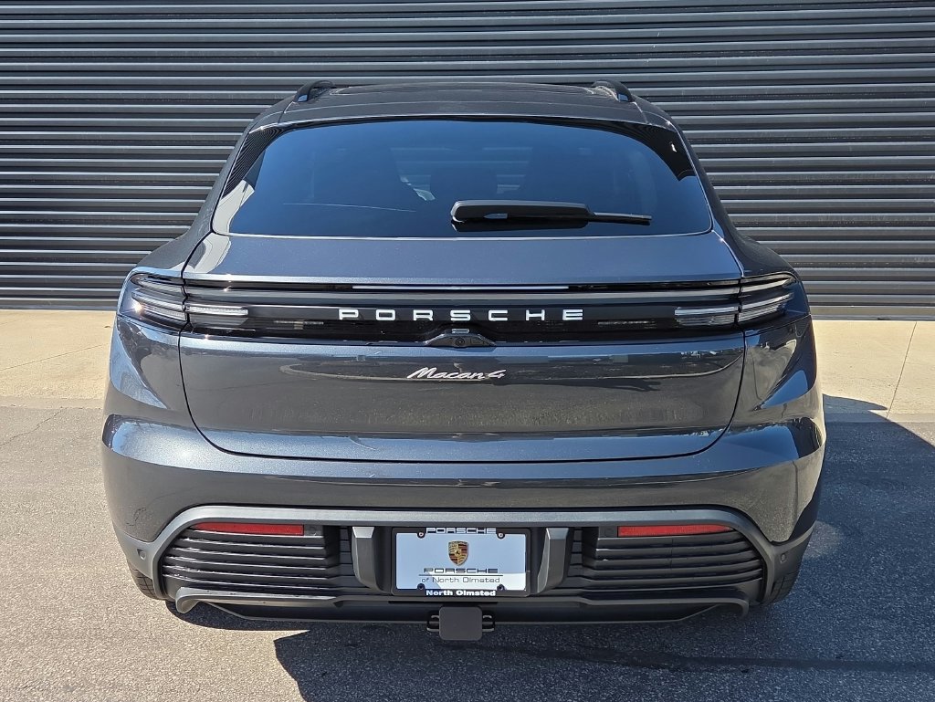 Certified 2026 Porsche Macan 4 Electric AWD/4WD image 23