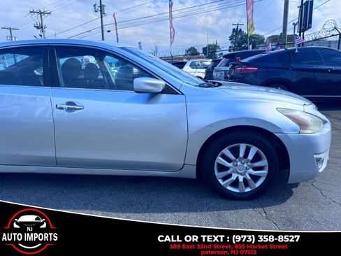 Used 2013 Nissan Altima 2.5 S image 5