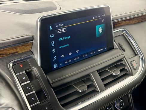 Used 2023 Chevrolet Suburban Premier image 15