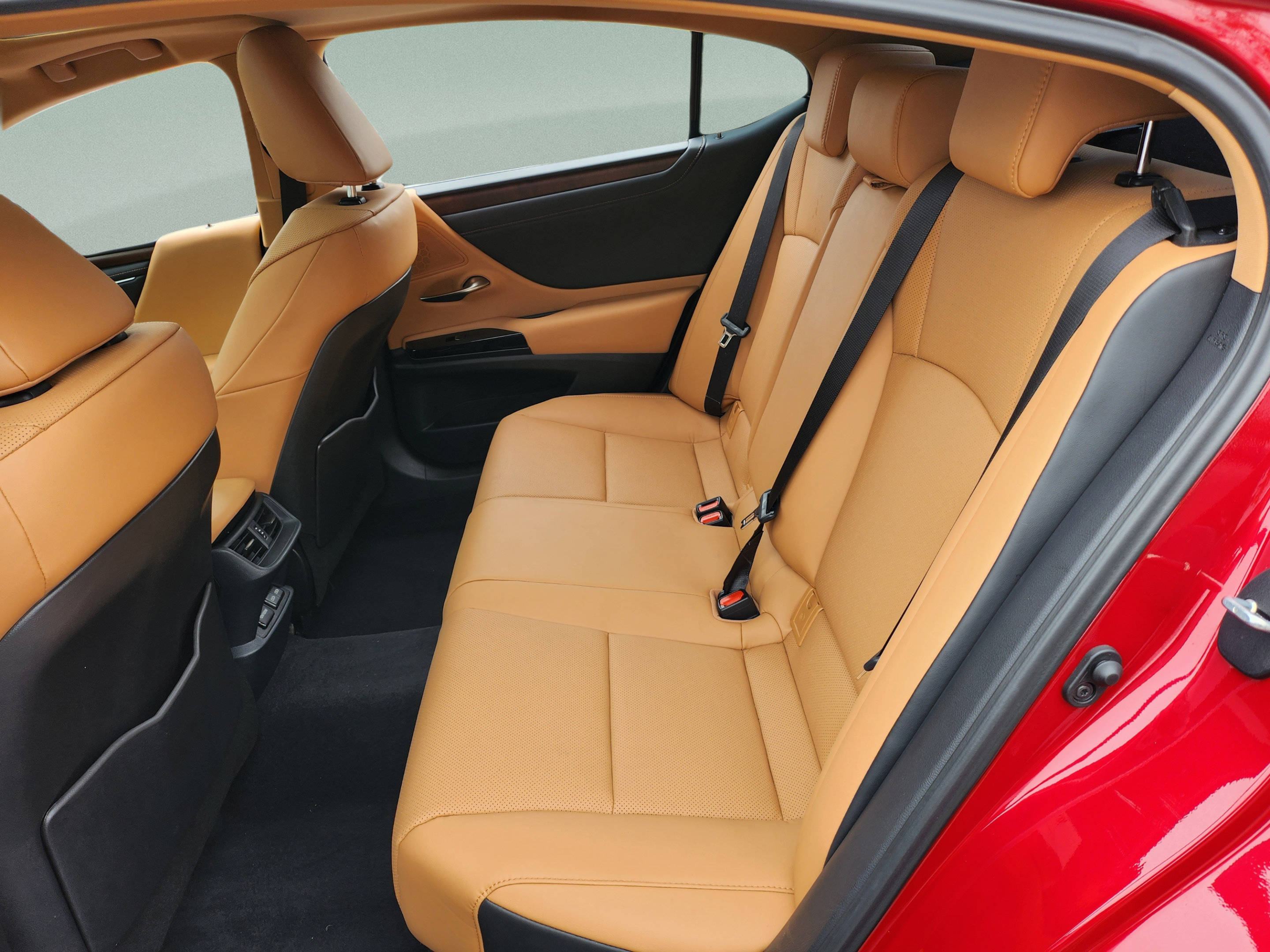 Certified 2025 Lexus ES 350 w/ Premium Package FWD image 26