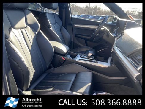 Used 2025 Audi Q5 2.0T Premium image 21