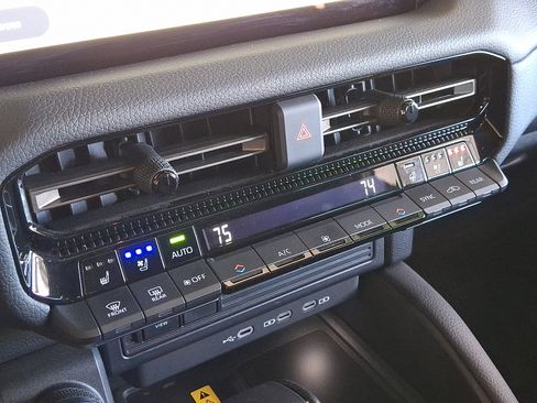 Used 2024 Toyota Land Cruiser w/ Premium Package image 17