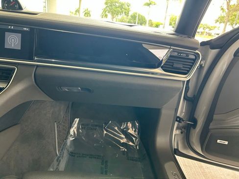 Used 2018 Porsche Panamera 4 AWD/4WD image 24