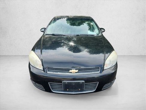 Used 2011 Chevrolet Impala LT FWD image 9