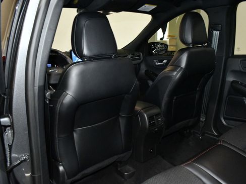 Used 2024 Ford Escape ST-Line w/ Tech Pack #1 image 15