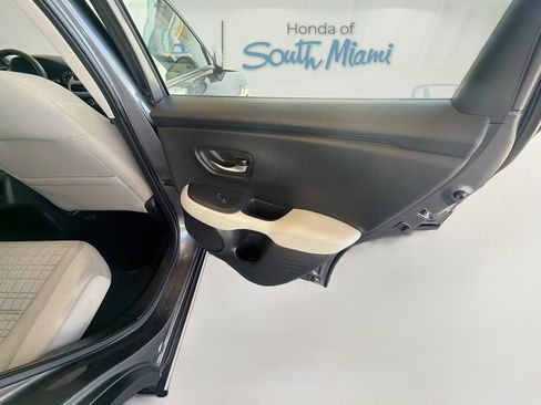 Used 2025 Honda HR-V LX image 29