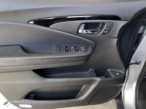 Used 2019 Honda Ridgeline RTL-E image 35