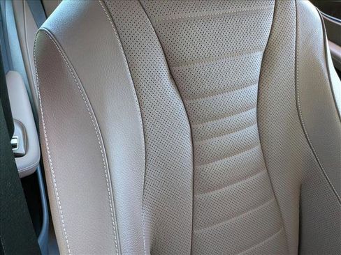 Used 2022 Mercedes-Benz E 450 4MATIC Sedan image 19