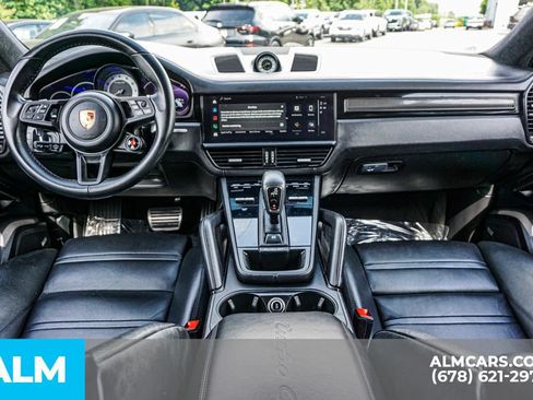 Used 2023 Porsche Cayenne Turbo GT AWD/4WD image 22