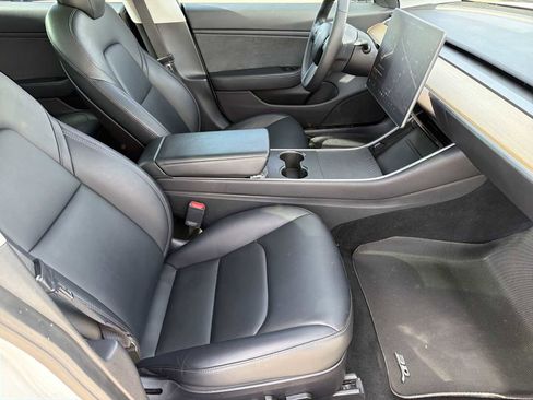 Used 2019 Tesla Model 3 Long Range image 22