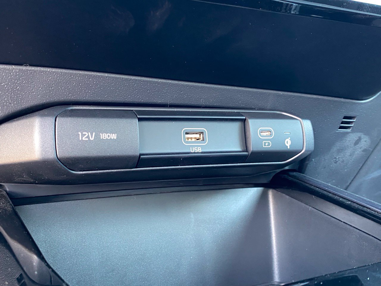 New 2026 Kia Niro EX FWD image 22
