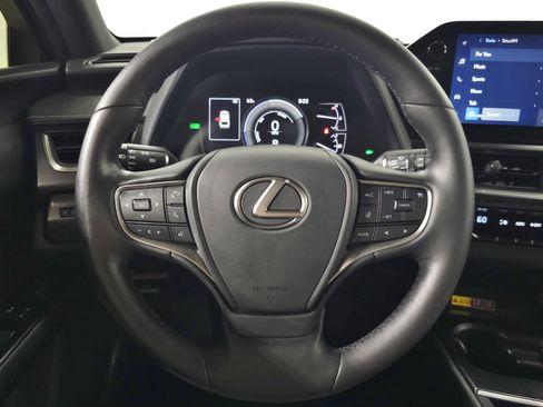 Used 2024 Lexus UX 250h AWD w/ Premium Package image 21